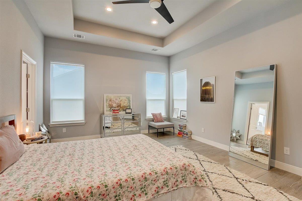 121 Naalehu Ct, Bastrop, TX 78602