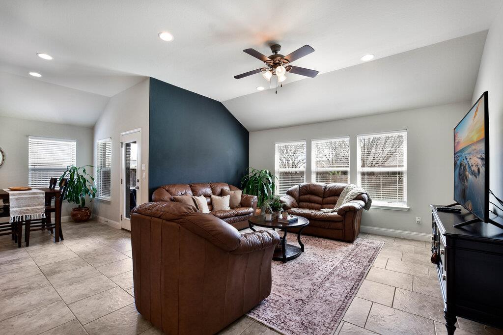 3401 De Torres Cir, Round Rock, TX 78665