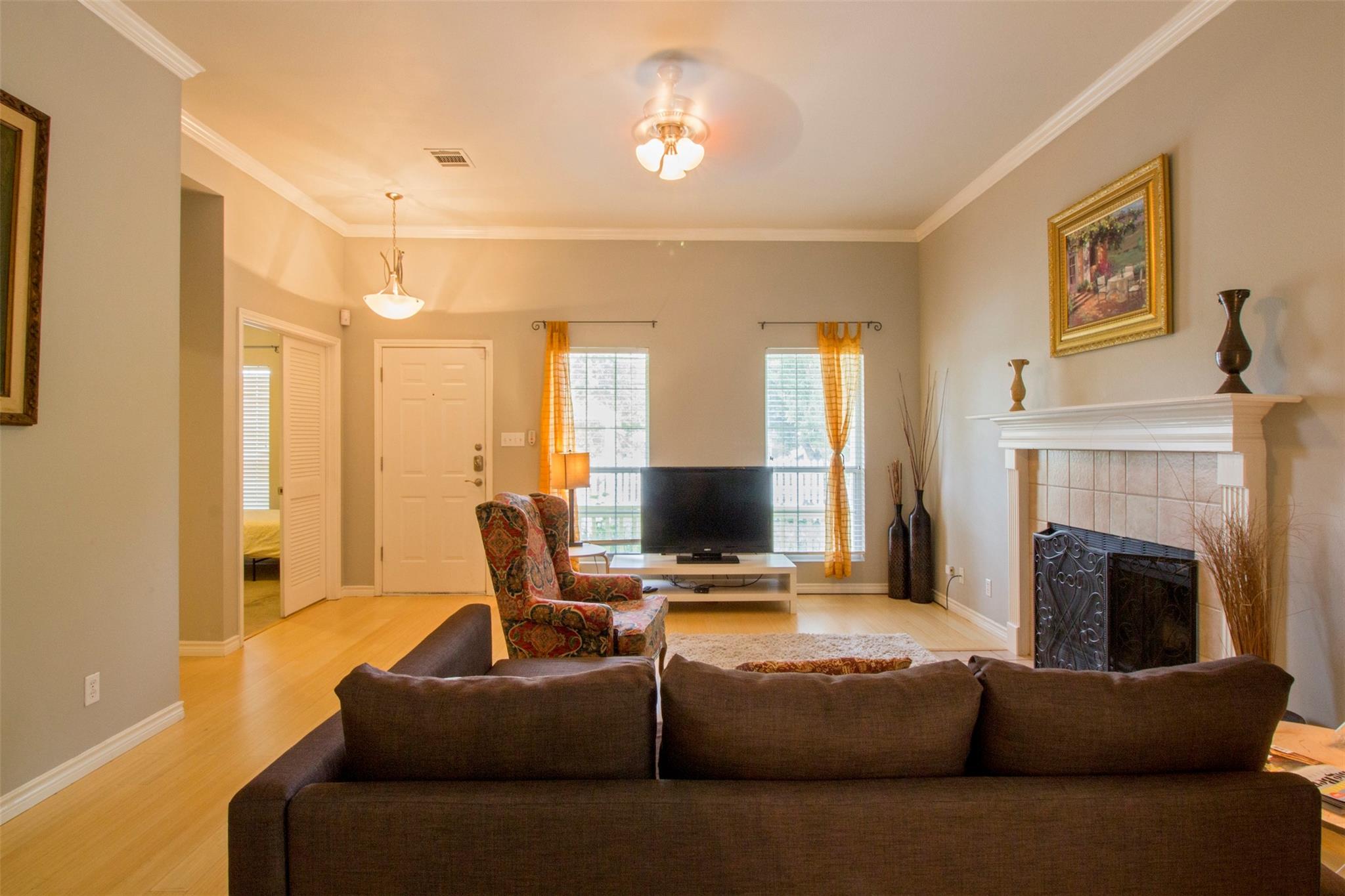 1509 Treadwell St, Austin, TX 78704