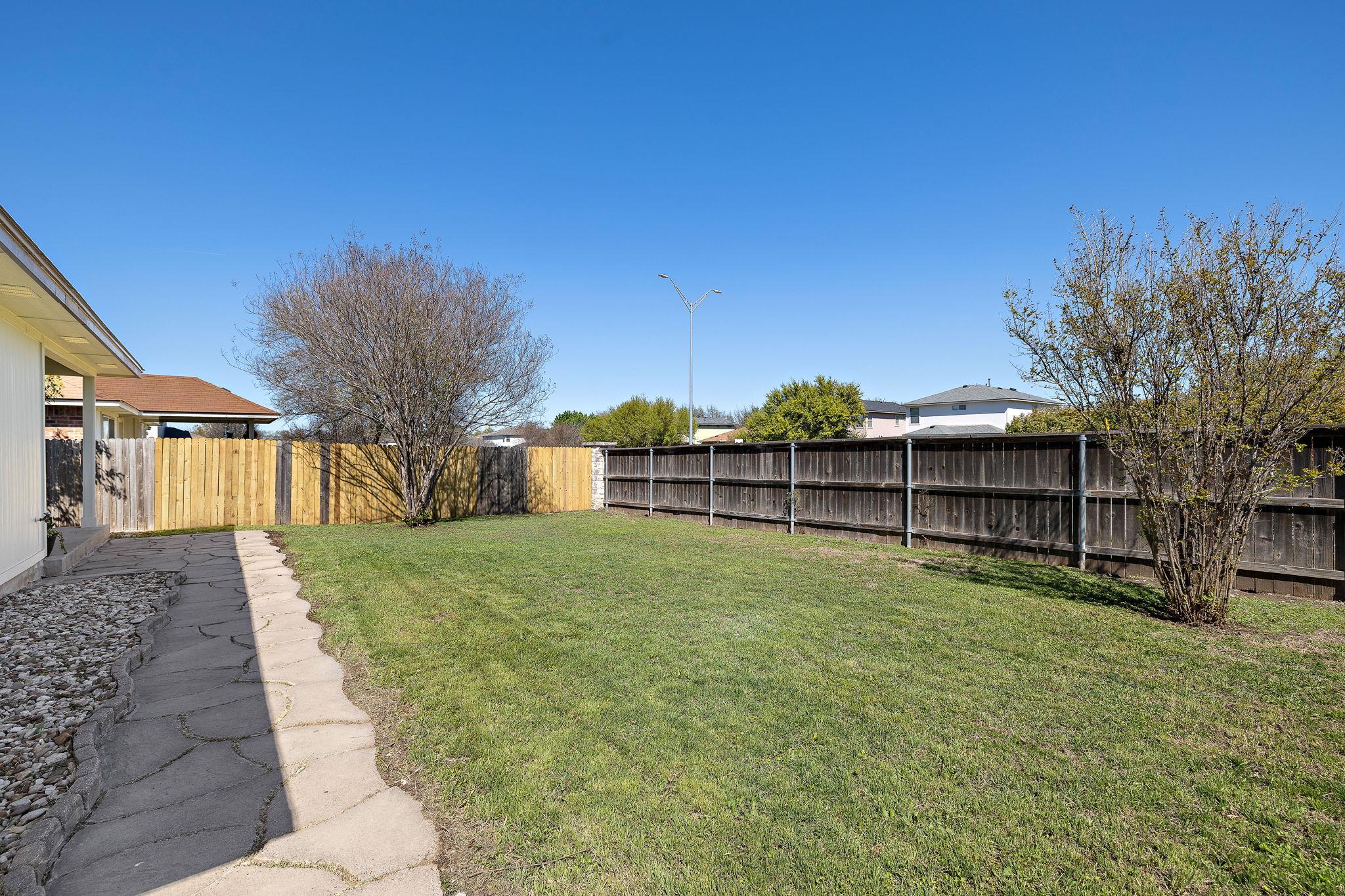 521 Fort Thomas Pl, Round Rock, TX 78664