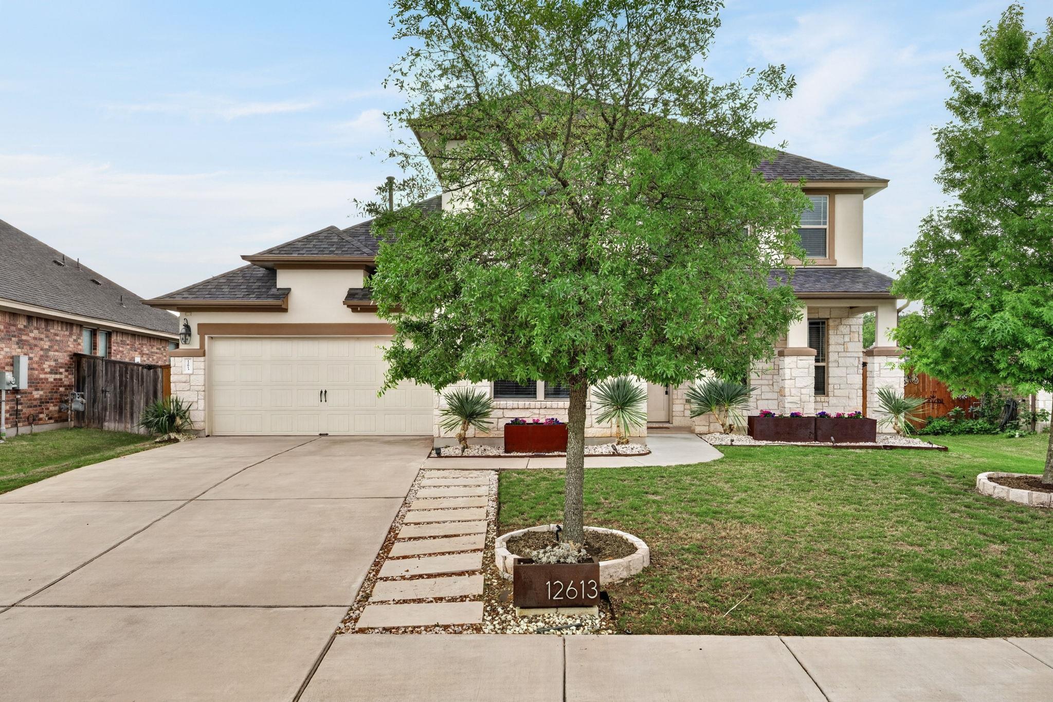 12613 Twisted Root Dr, Manchaca, TX 78652