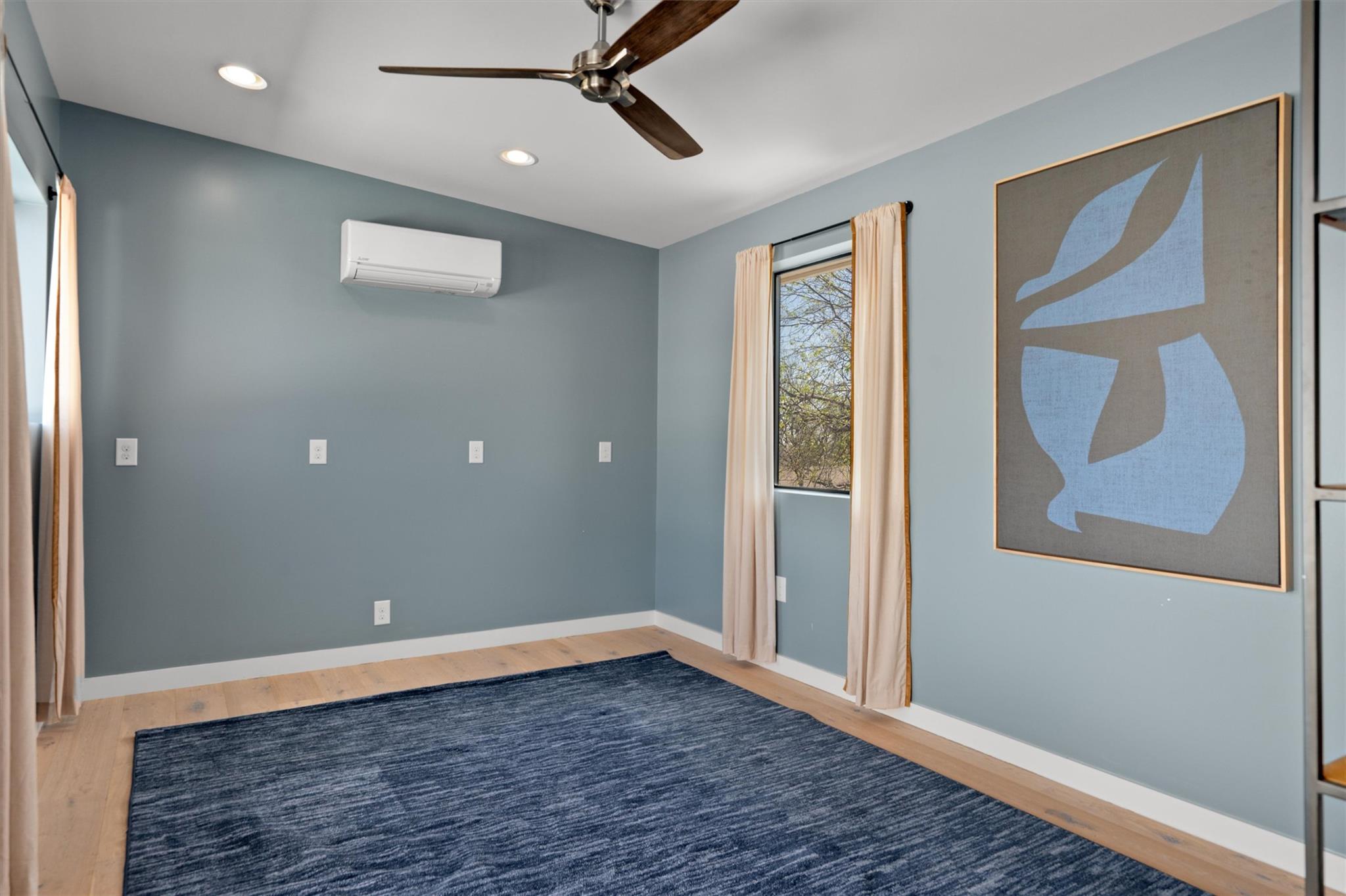 2401 E 11th St, Austin, TX 78702