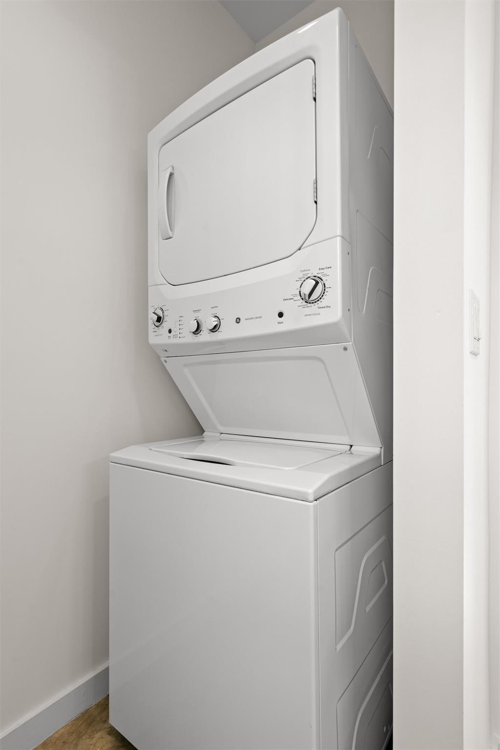 2401 E 11th St, Austin, TX 78702