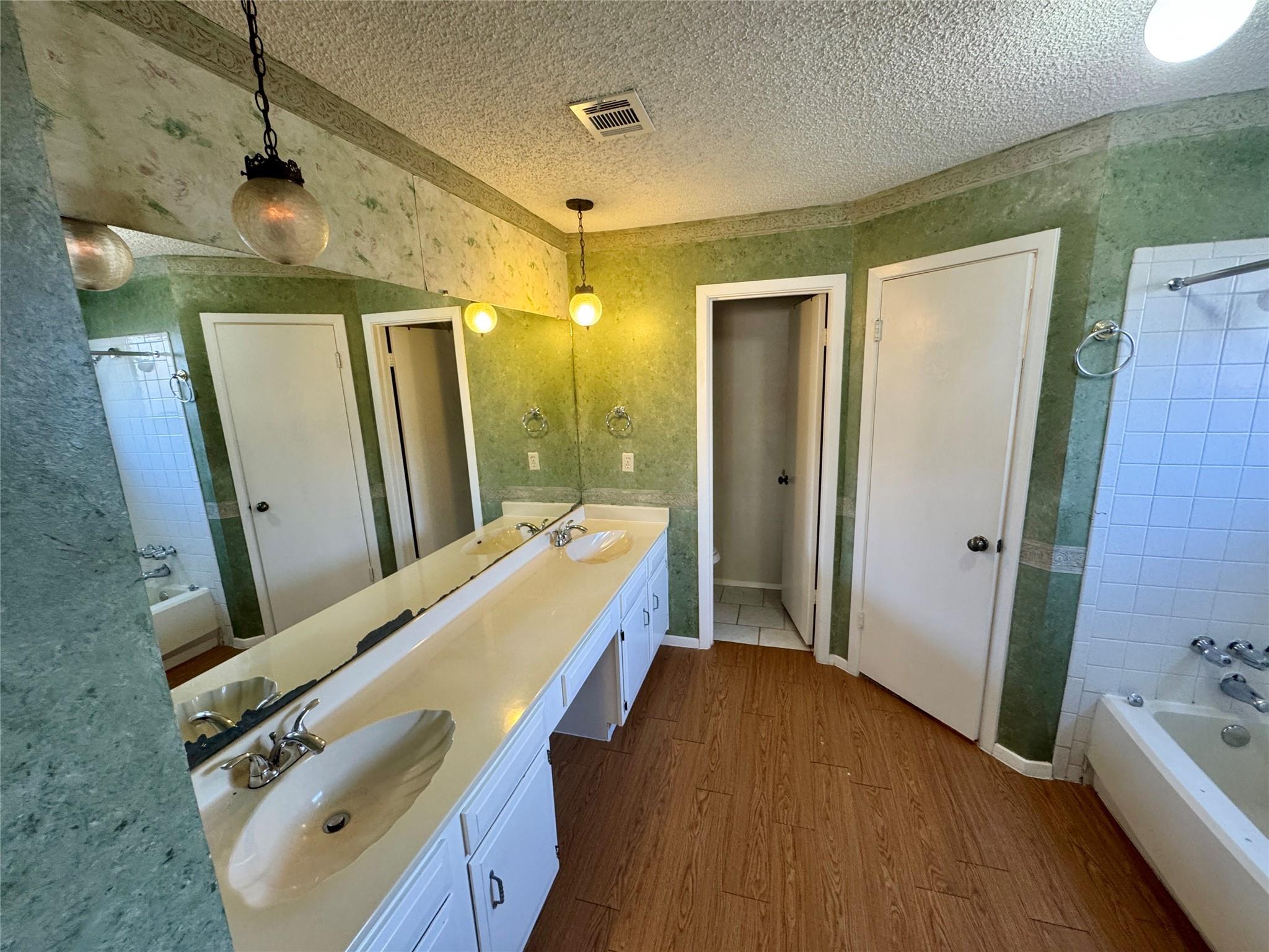 7802 Scotland Yard, Austin, TX 78759