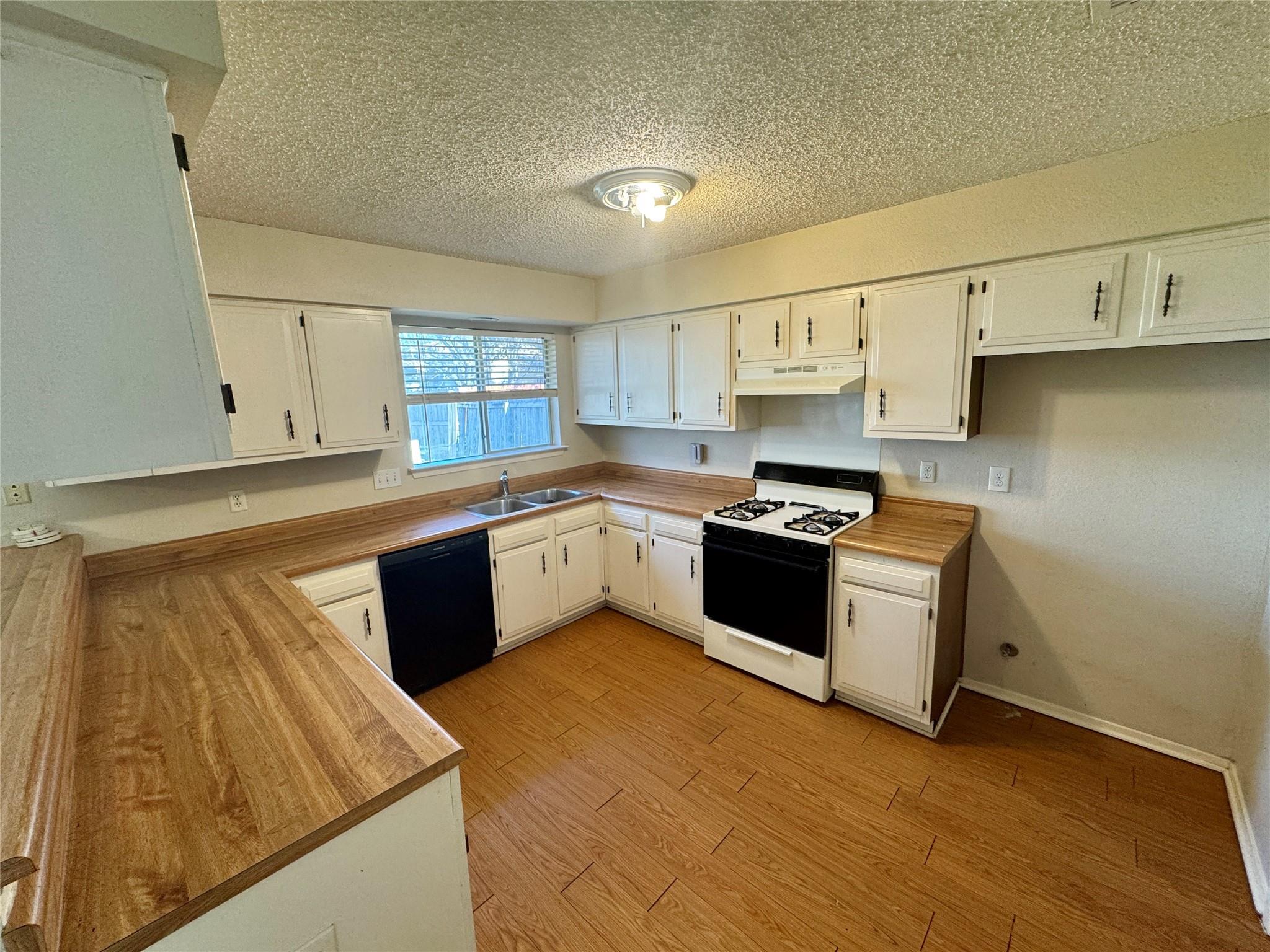 7802 Scotland Yard, Austin, TX 78759