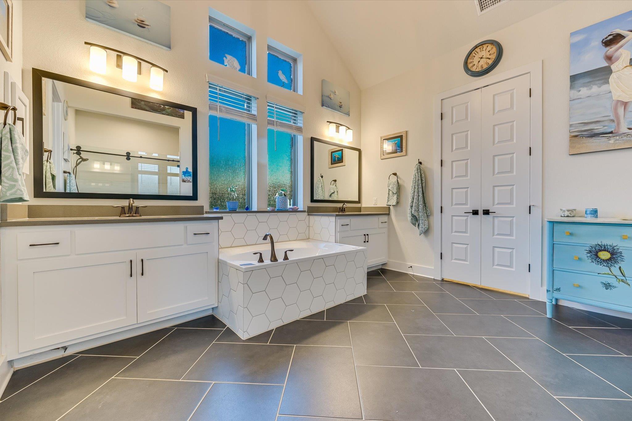 145 DOUBLE EAGLE RANCH Dr, Cedar Creek, TX 78612