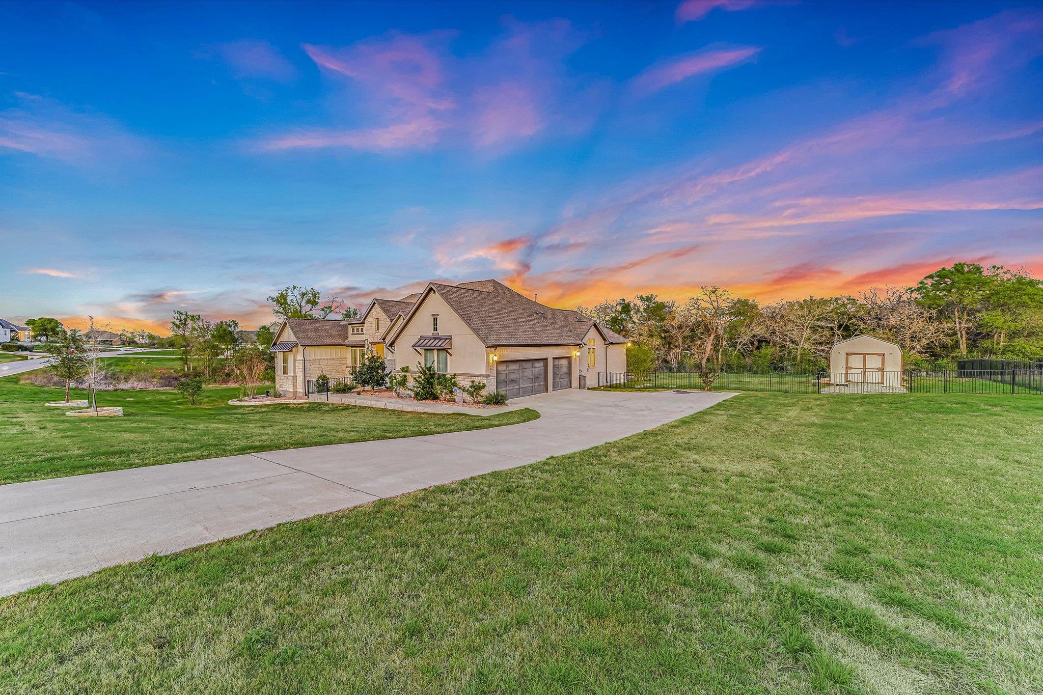 145 DOUBLE EAGLE RANCH Dr, Cedar Creek, TX 78612