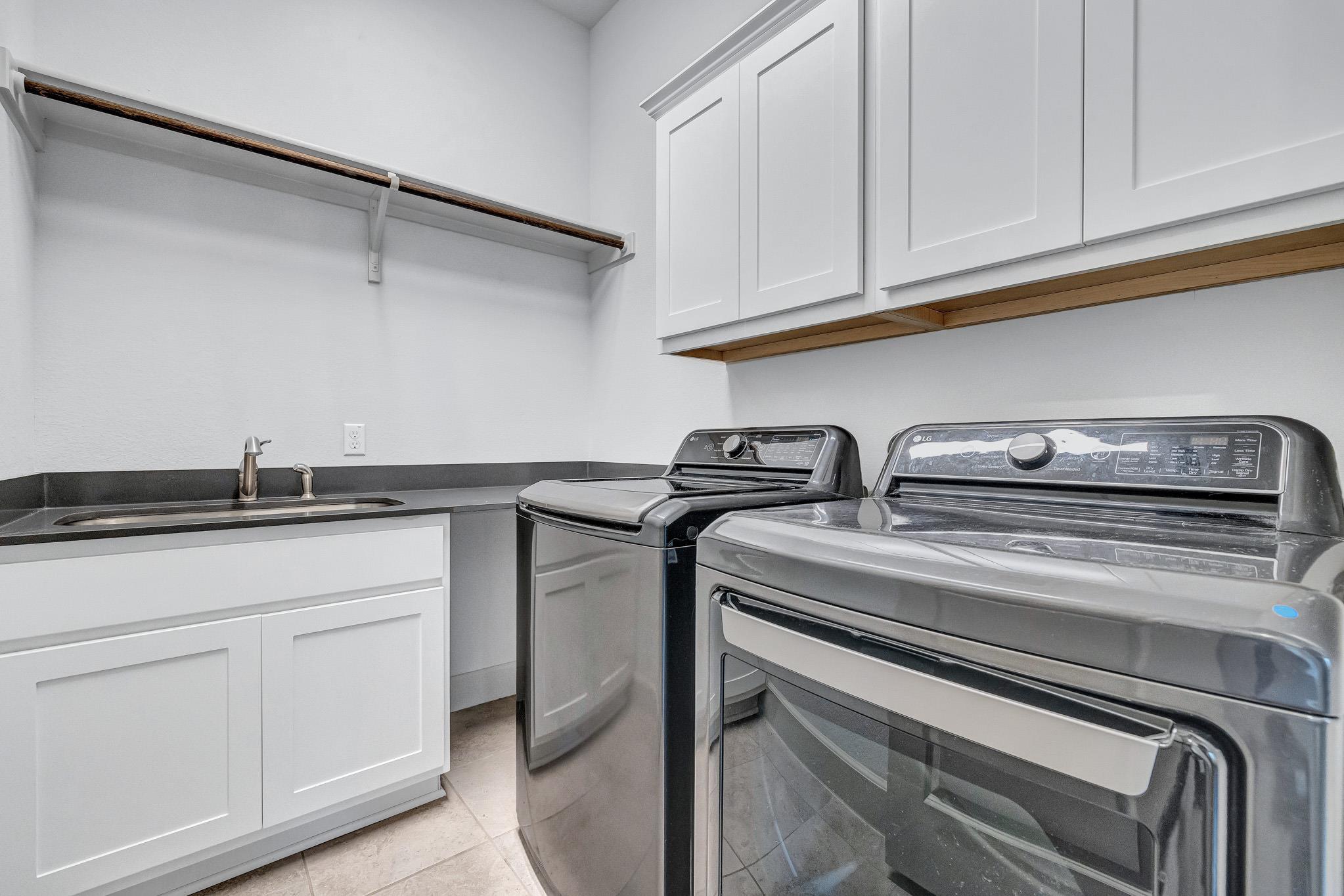 101 S Creek Cir, Bertram, TX 78605