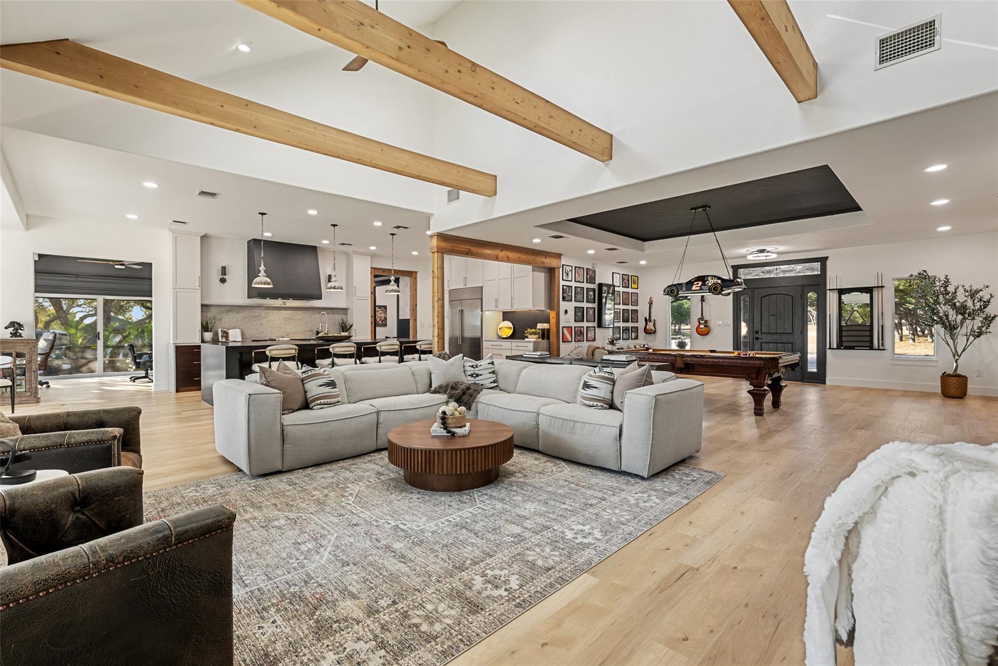 220 Fawn Meadow Dr, Dripping Springs, TX 78620