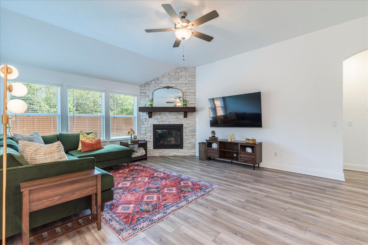 286 Muddy Creek Way, Kyle, TX 78640