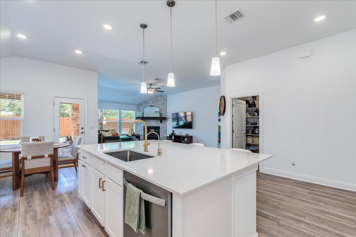 286 Muddy Creek Way, Kyle, TX 78640