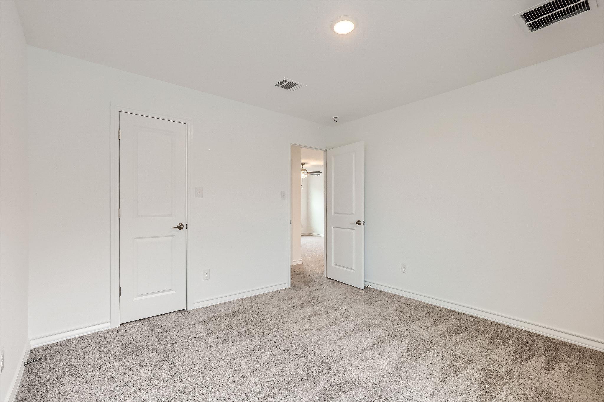 125 Watkinville Rd, Hutto, TX 78634