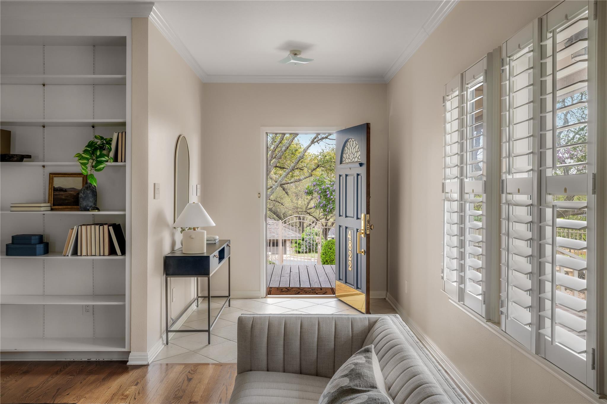 4822 Twin Valley Dr, Austin, TX 78731