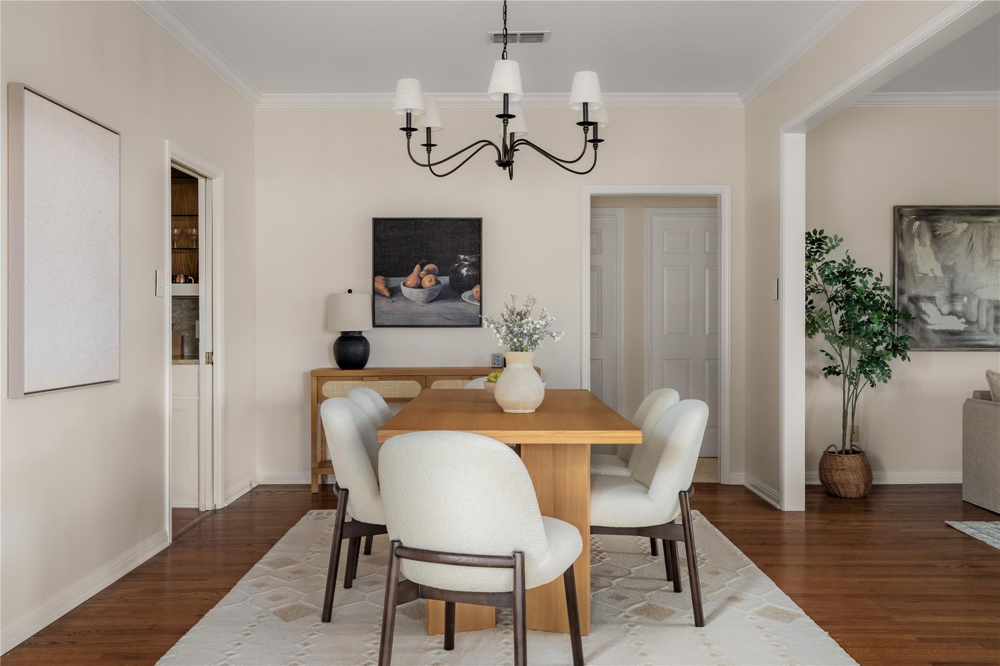 4822 Twin Valley Dr, Austin, TX 78731