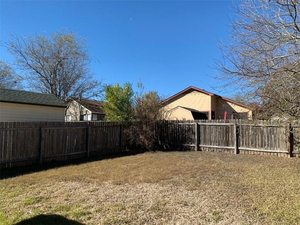 11612 Hidden Quail Dr, Austin, TX 78758