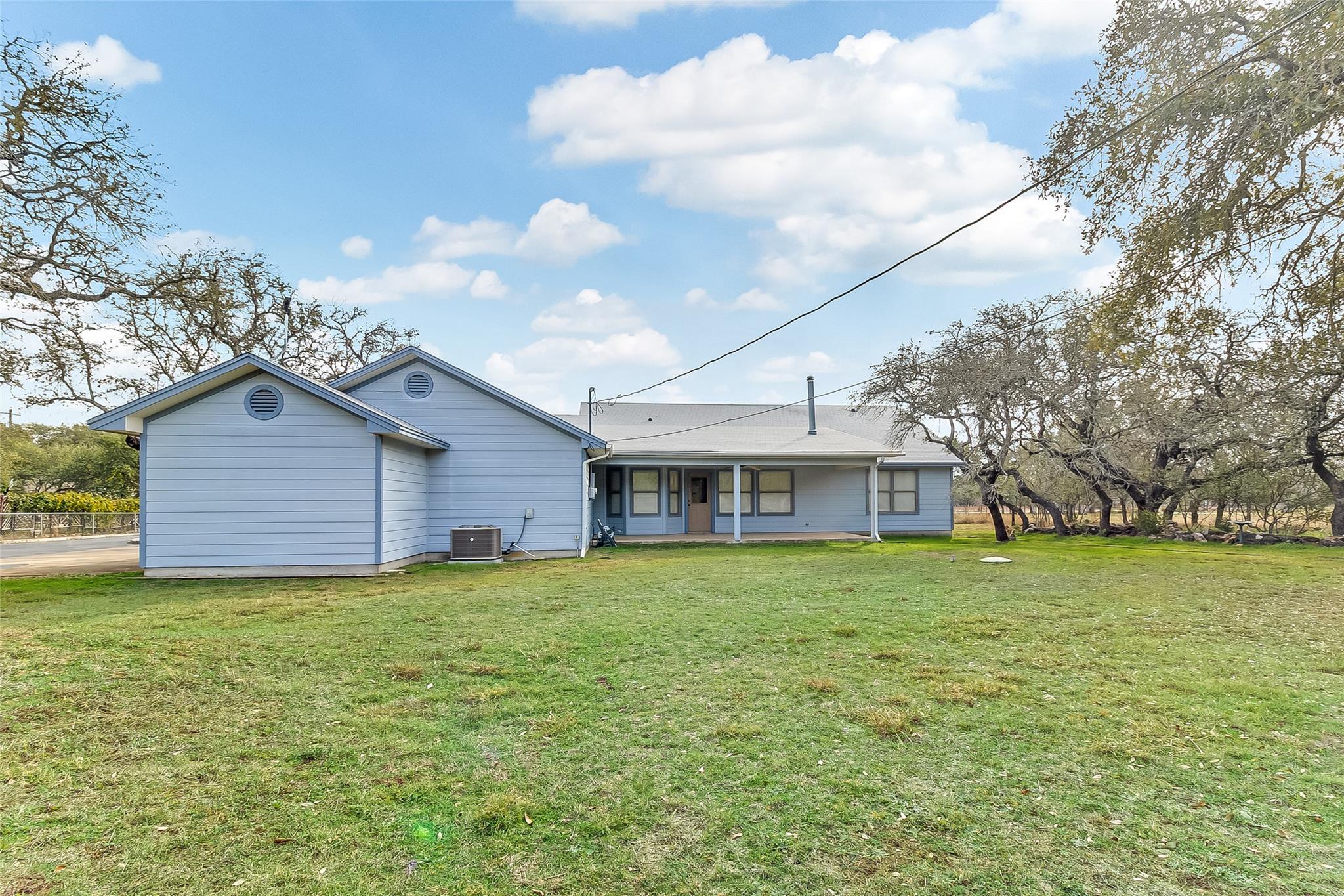 670 County Road 100, Burnet, TX 78611
