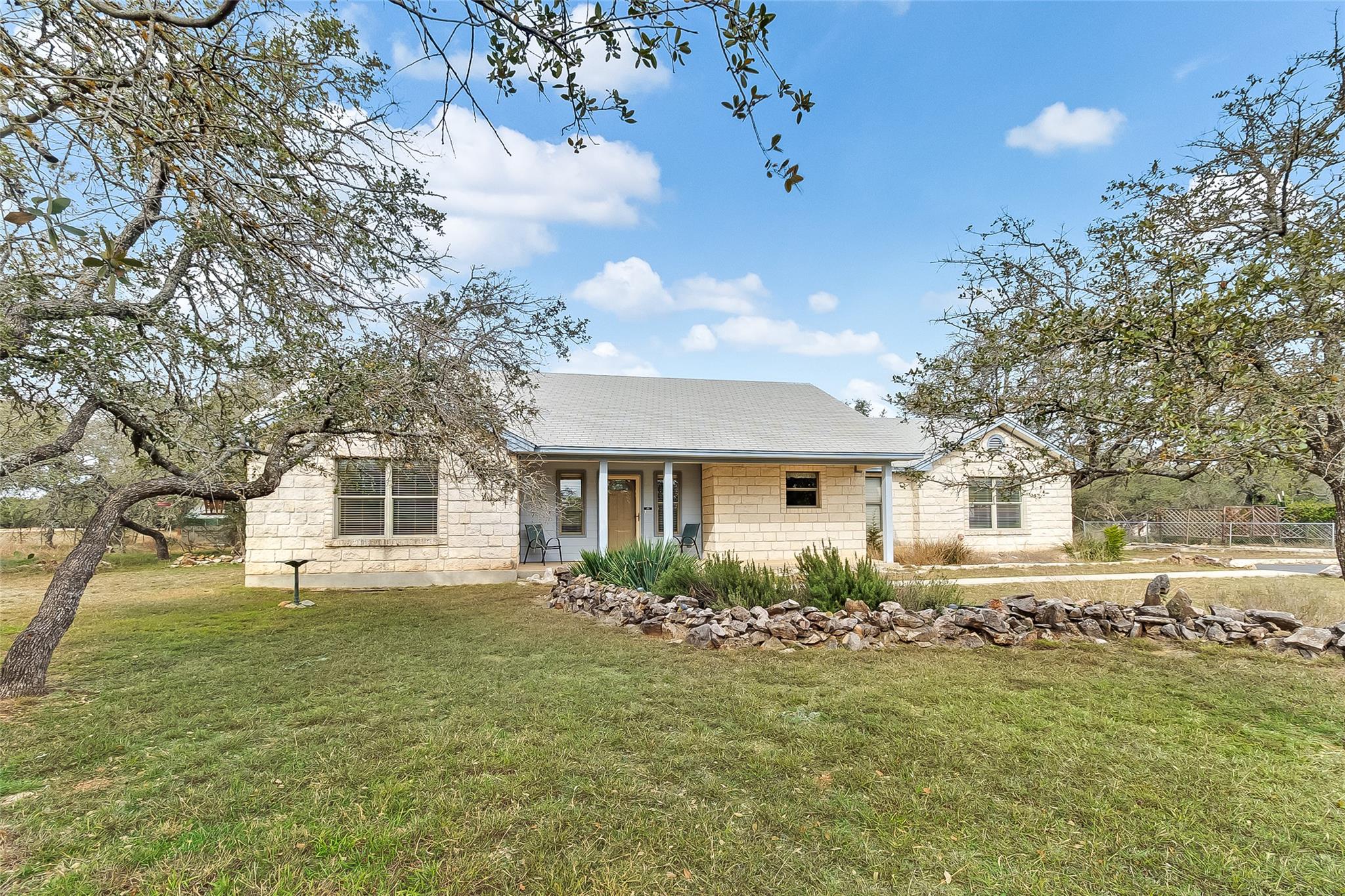 670 County Road 100, Burnet, TX 78611