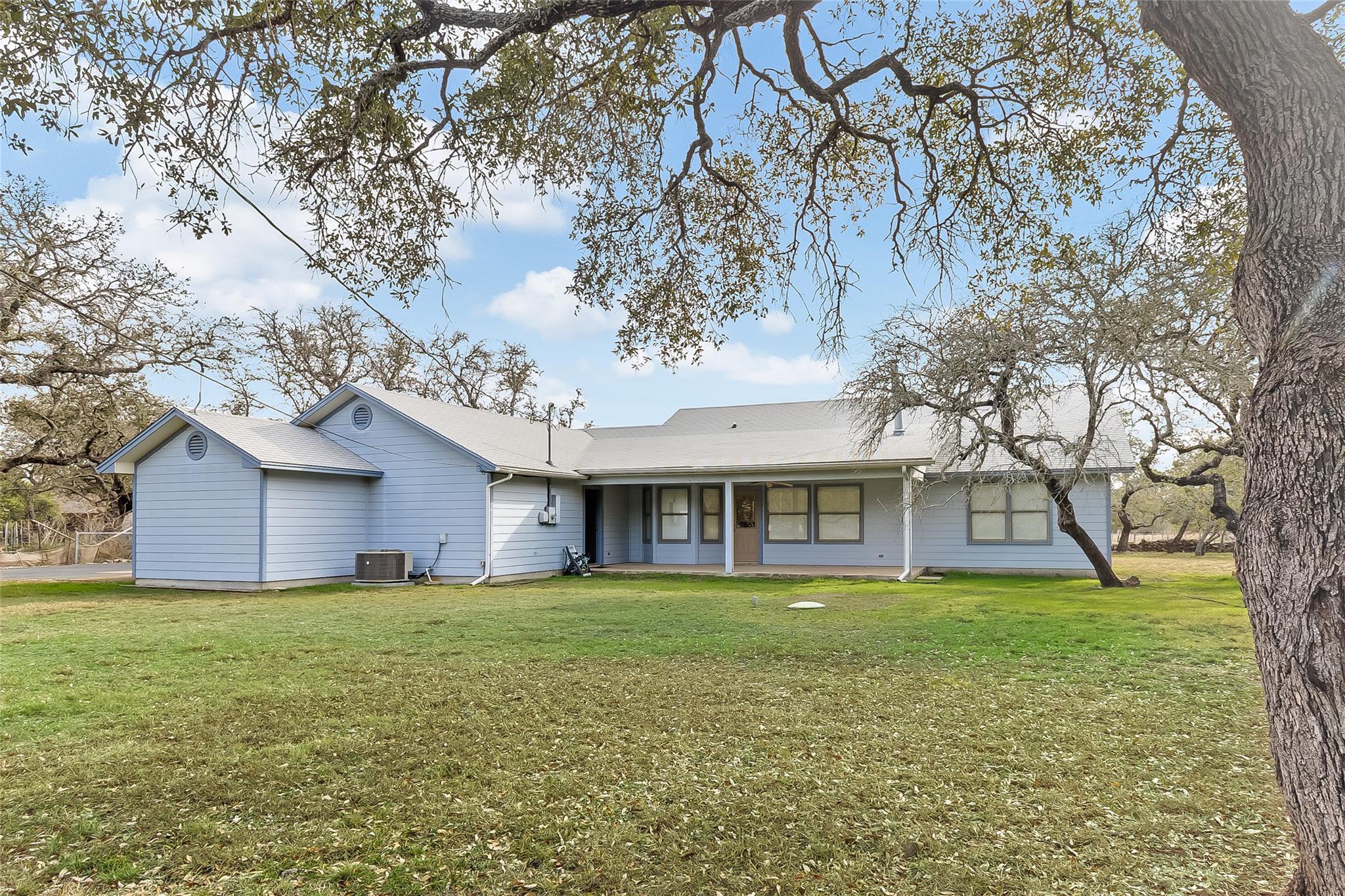 670 County Road 100, Burnet, TX 78611