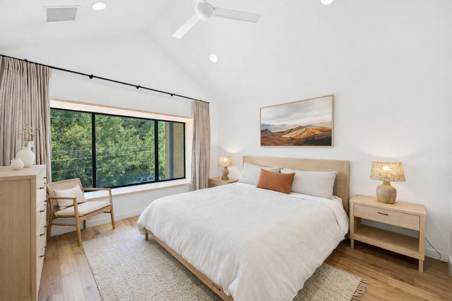 1005 Cardinal Ln # B, Austin, TX 78704