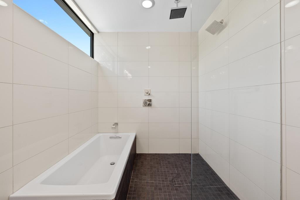 1005 Cardinal Ln # B, Austin, TX 78704