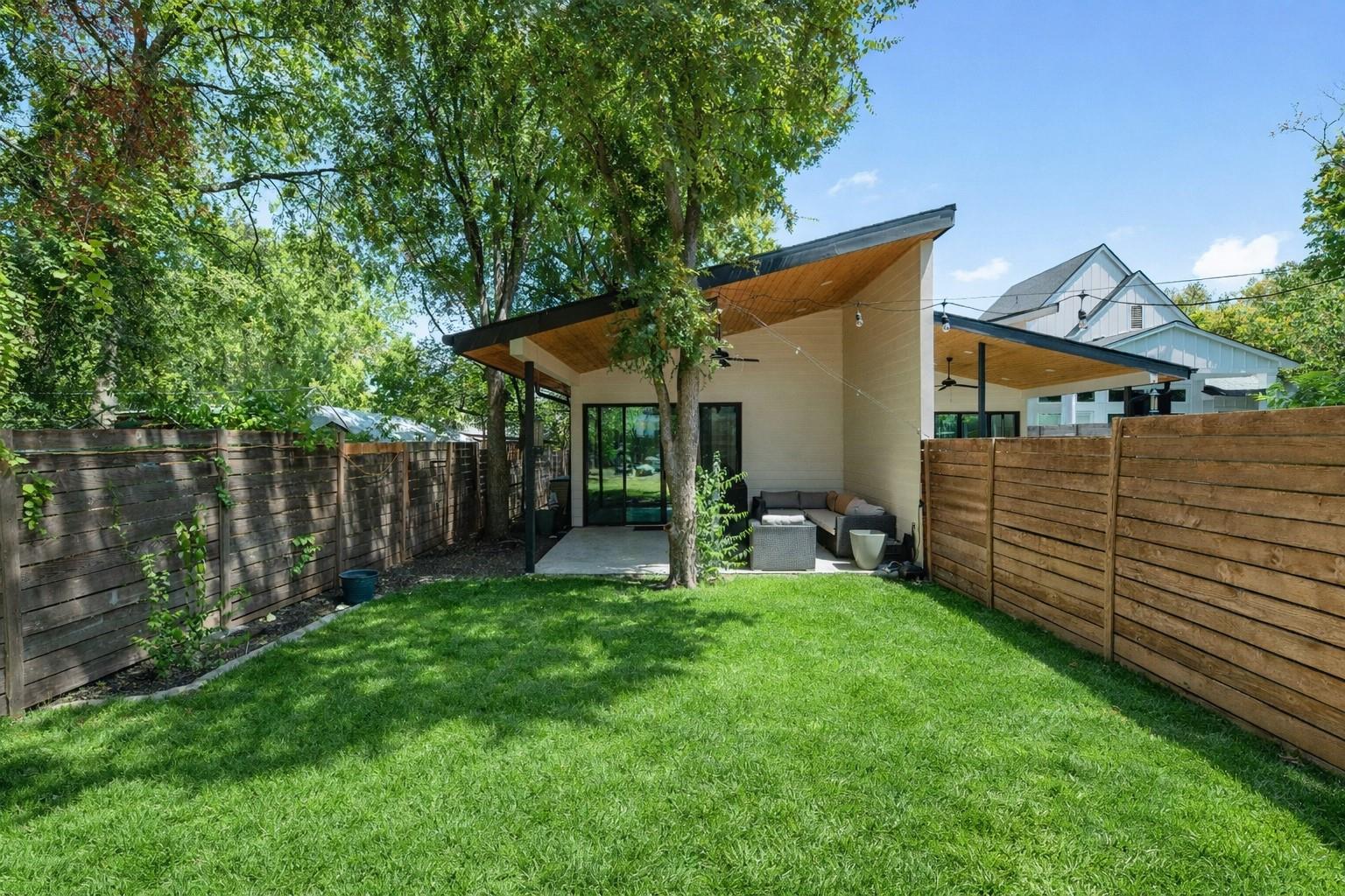 1005 Cardinal Ln # B, Austin, TX 78704