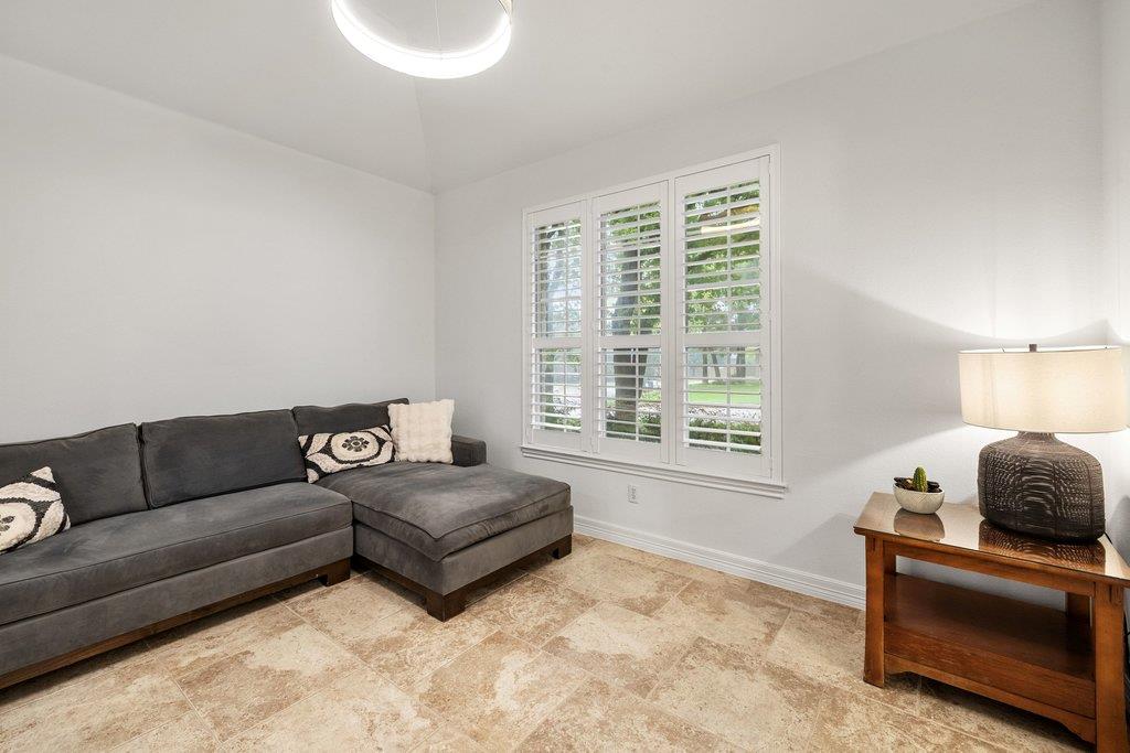 100 Brentwood Dr, Georgetown, TX 78628