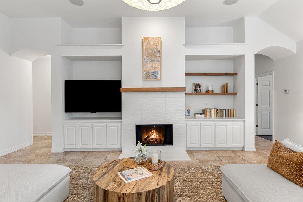 100 Brentwood Dr, Georgetown, TX 78628