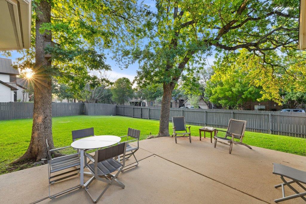 100 Brentwood Dr, Georgetown, TX 78628