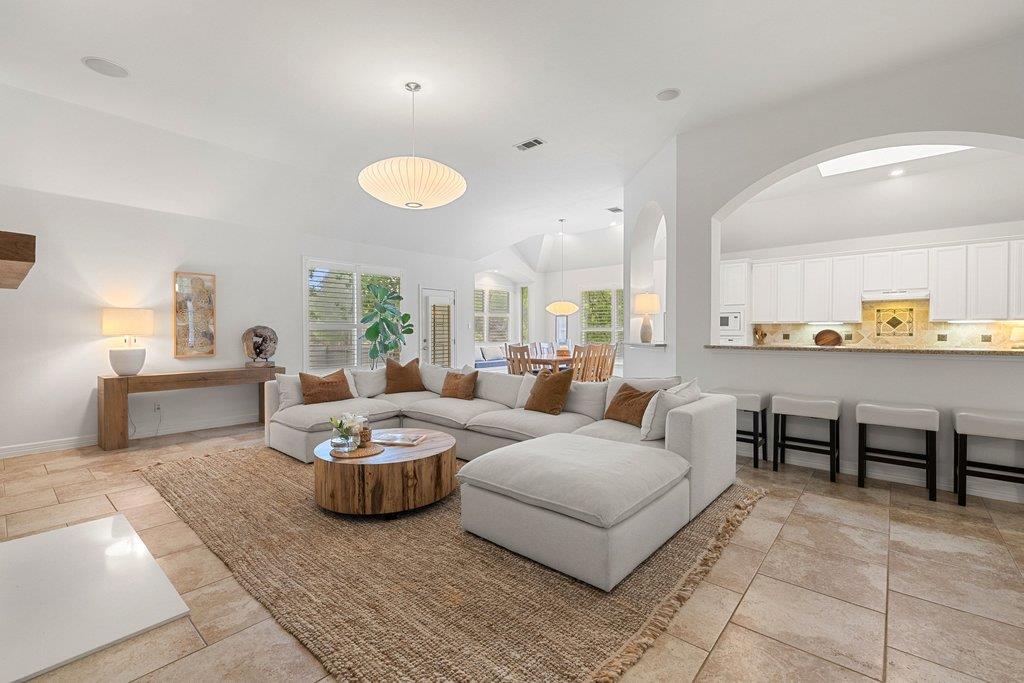 100 Brentwood Dr, Georgetown, TX 78628