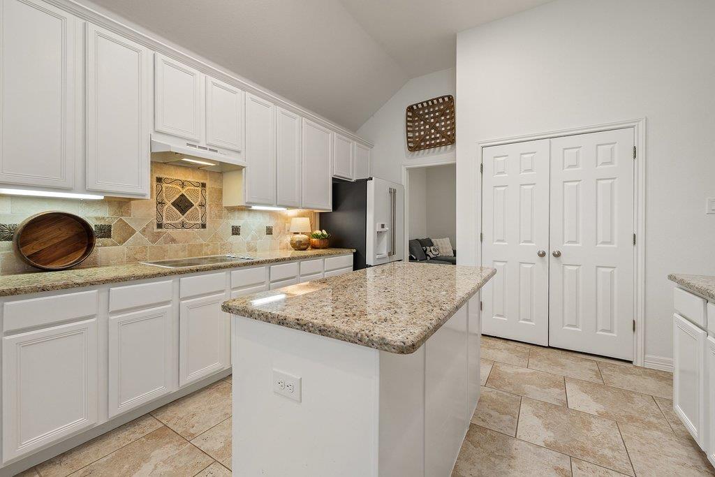 100 Brentwood Dr, Georgetown, TX 78628