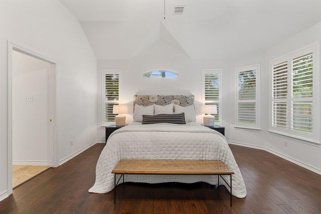 100 Brentwood Dr, Georgetown, TX 78628