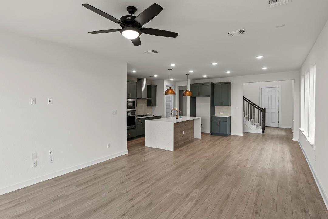 208 High Valley Drive, Liberty Hill, TX 78642