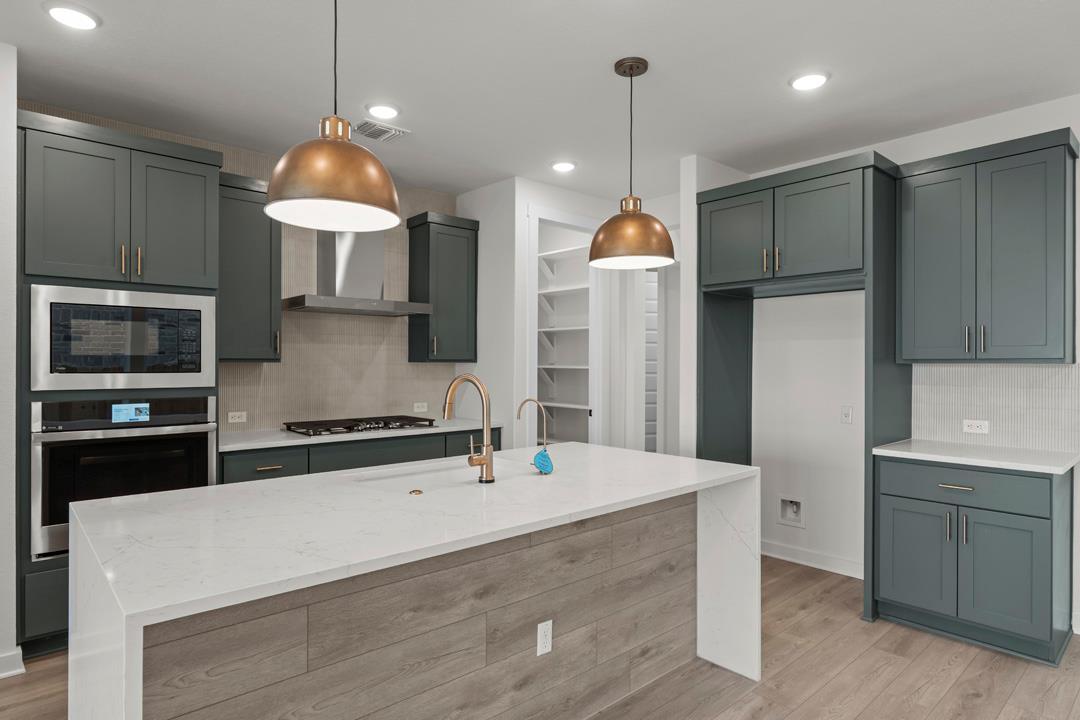 208 High Valley Drive, Liberty Hill, TX 78642