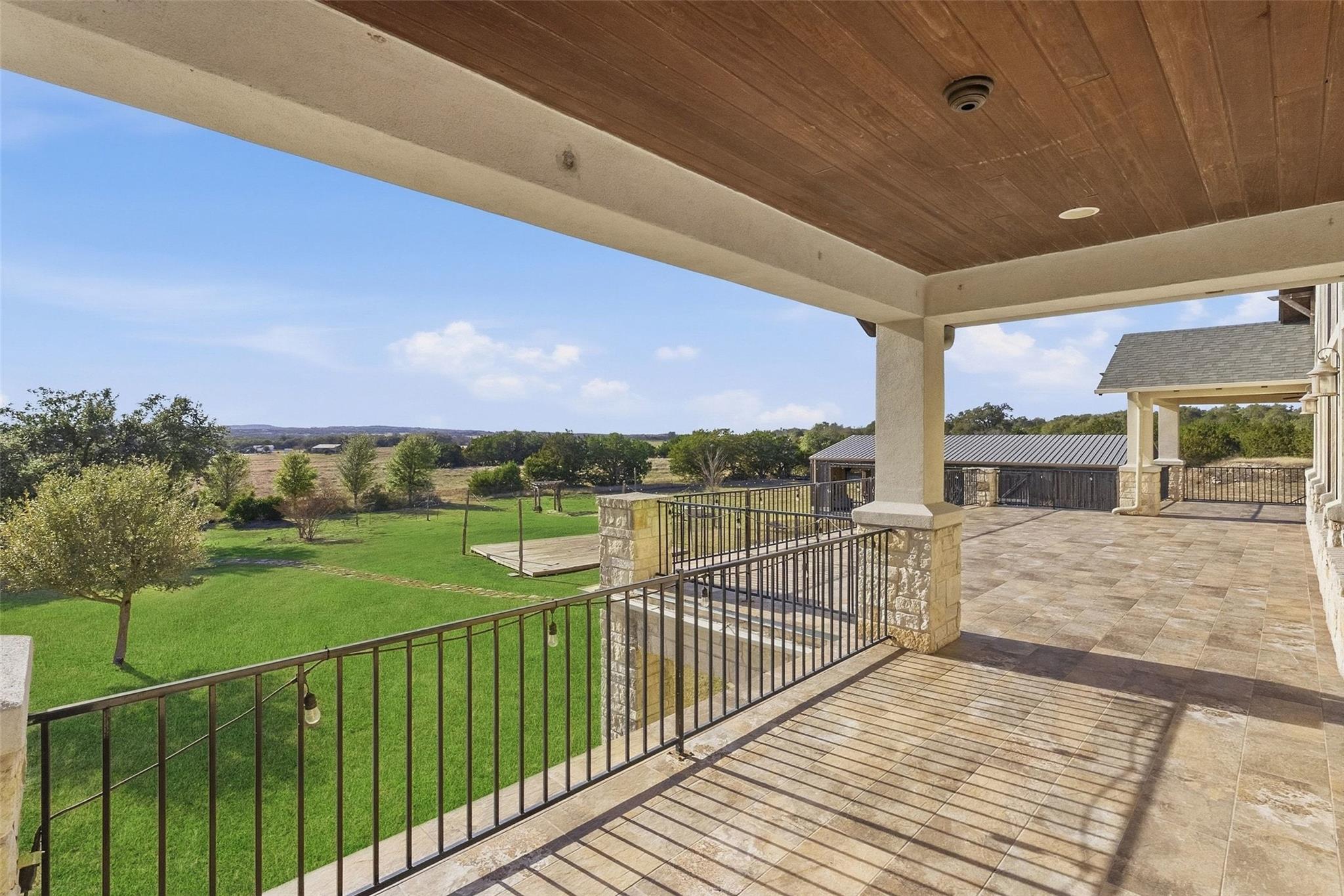 7220 Creek Rd, Dripping Springs, TX 78620