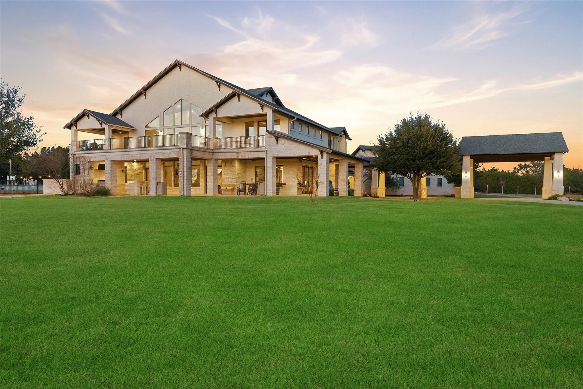 7220 Creek Rd, Dripping Springs, TX 78620