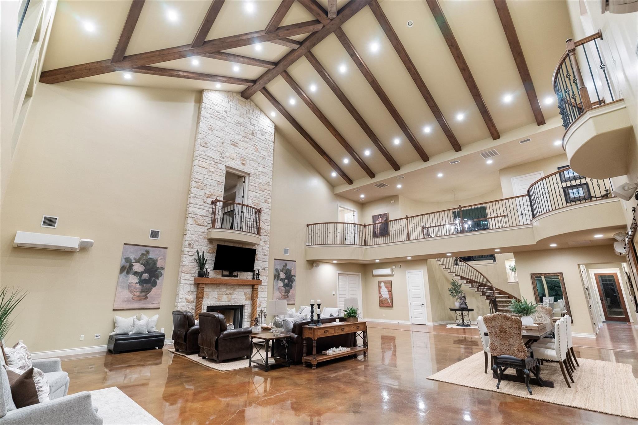 7220 Creek Rd, Dripping Springs, TX 78620