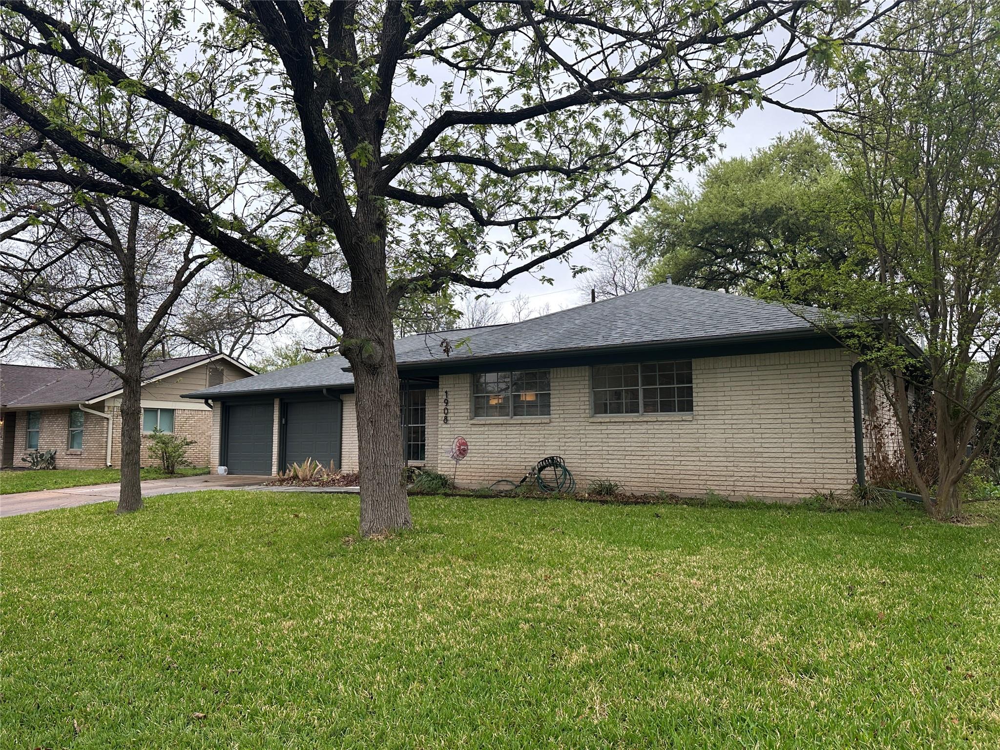 1908 Pompton Dr Dr, Austin, TX 78757