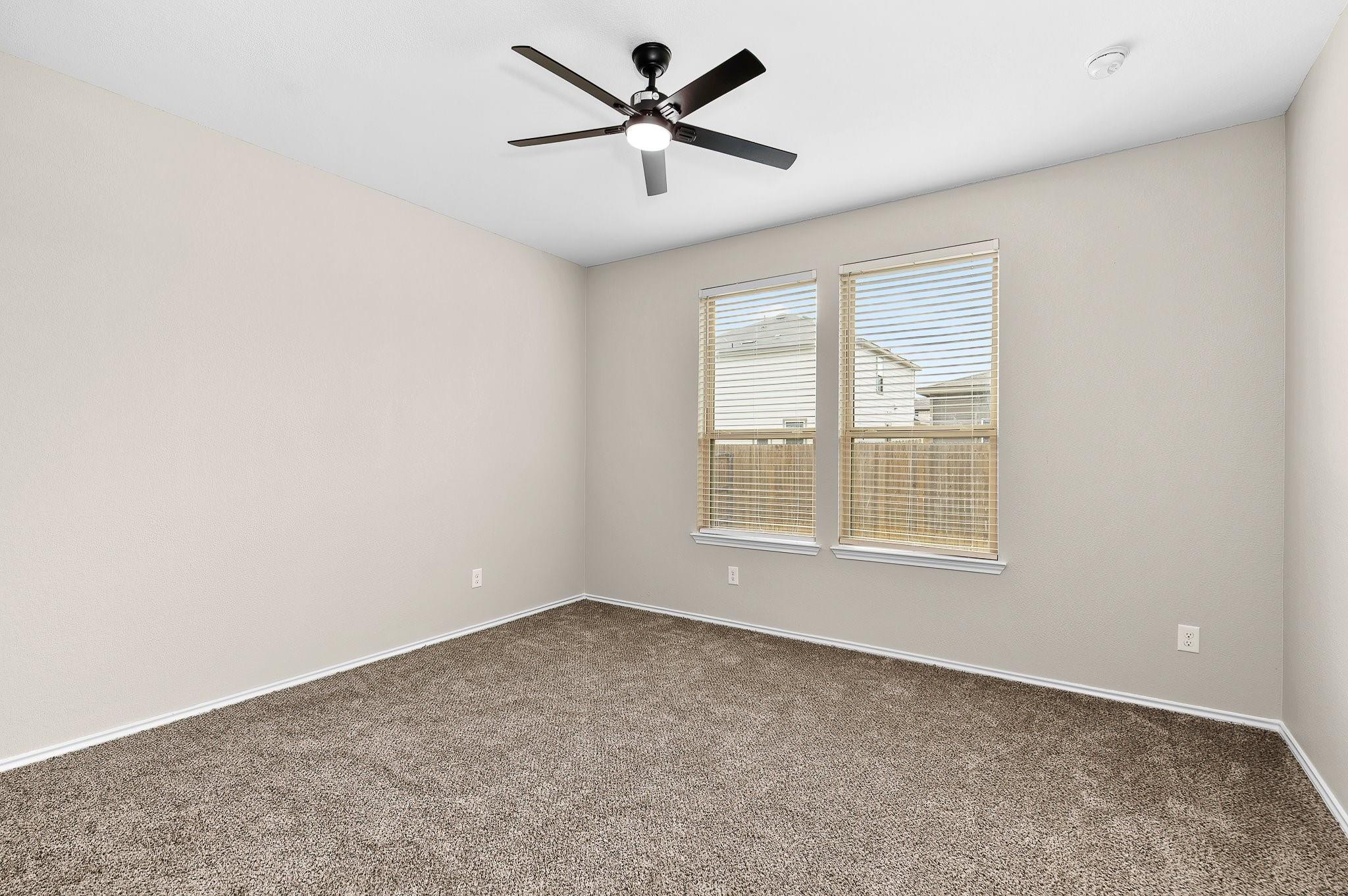 508 Crane Crest Dr, Jarrell, TX 76537