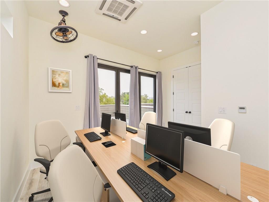 802 E Lydia St, Austin, TX 78702