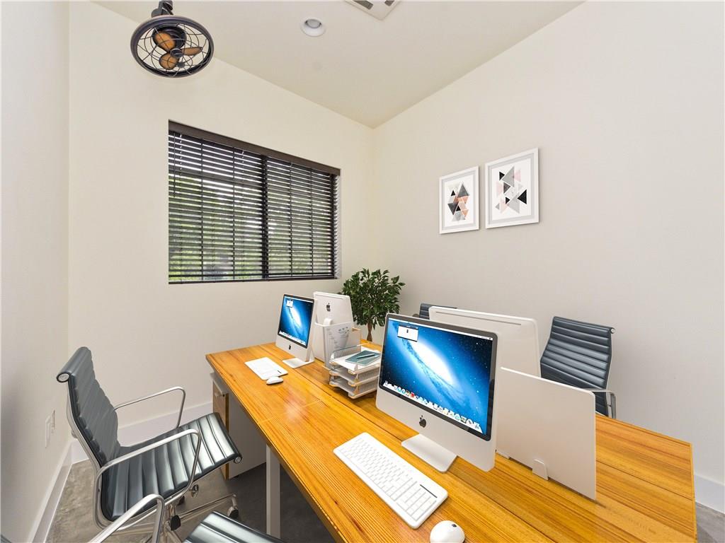 802 E Lydia St, Austin, TX 78702