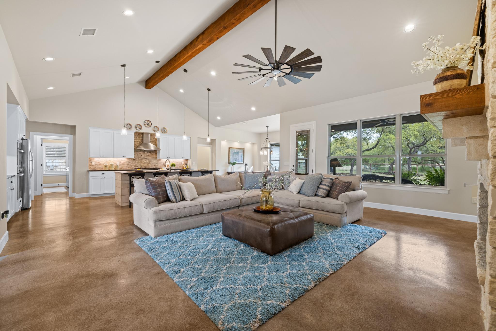 909 Highland Spring Ln, Georgetown, TX 78633