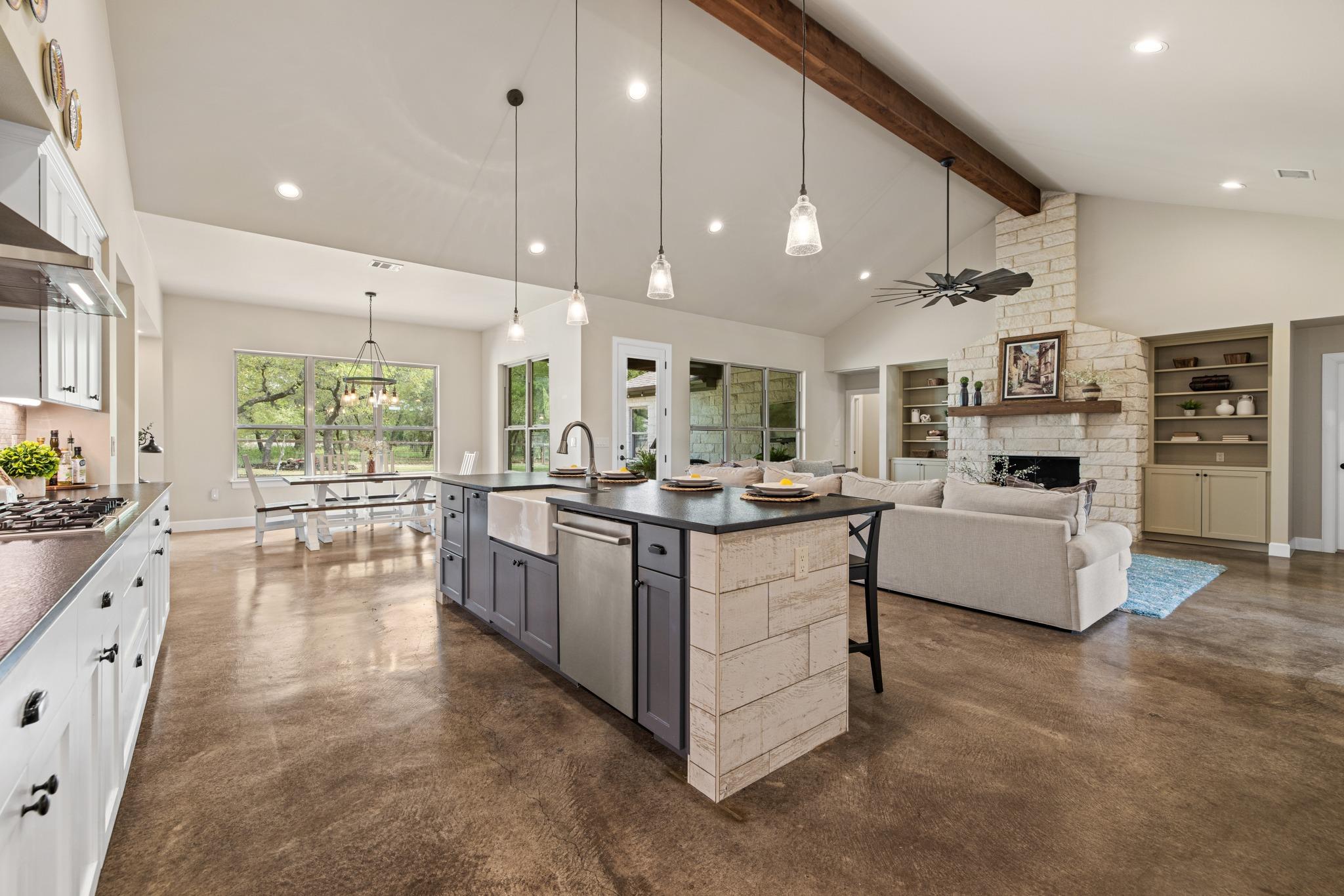 909 Highland Spring Ln, Georgetown, TX 78633