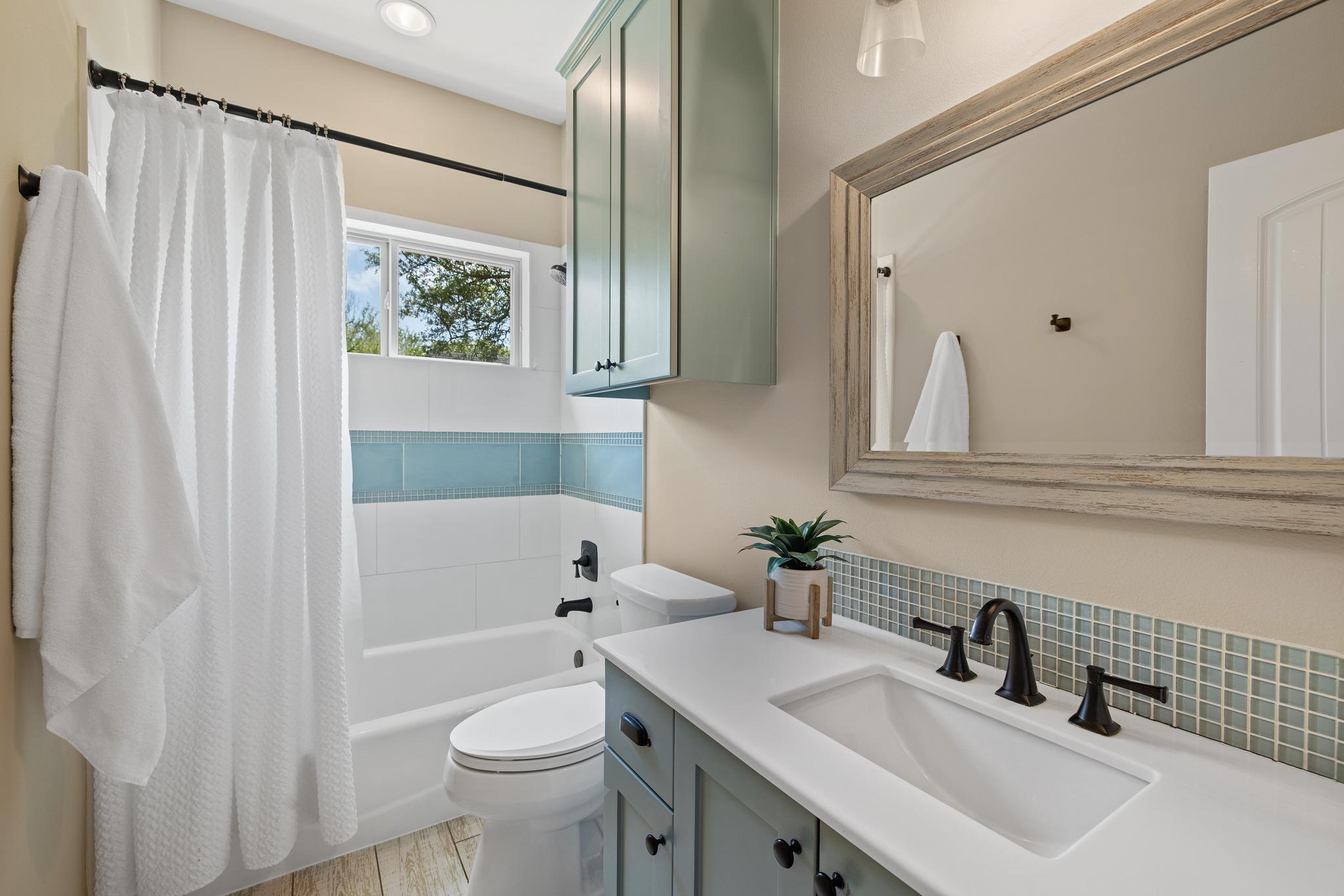 909 Highland Spring Ln, Georgetown, TX 78633