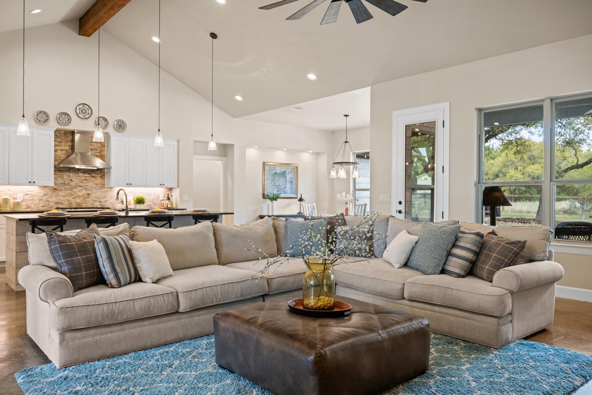 909 Highland Spring Ln, Georgetown, TX 78633