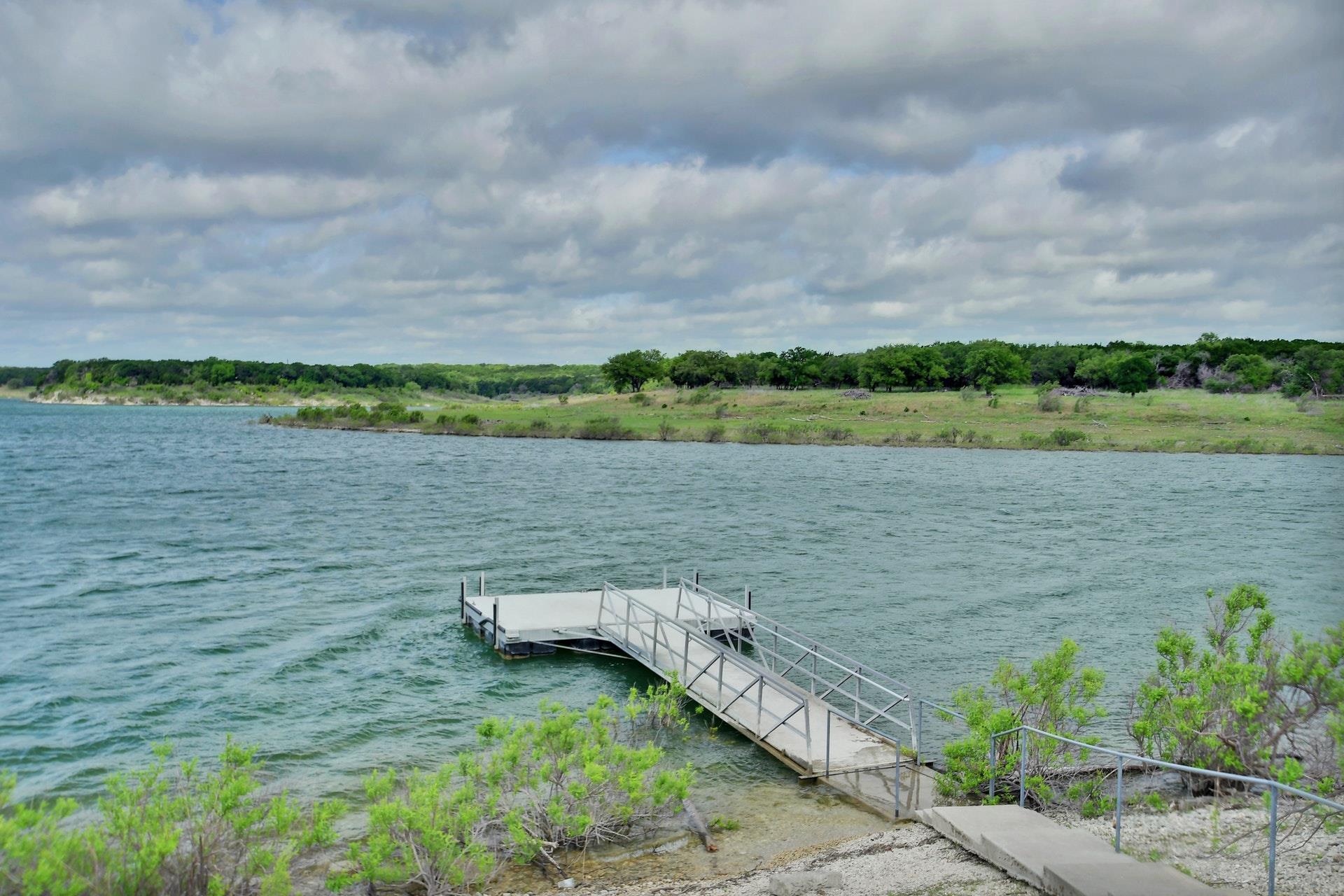 909 Highland Spring Ln, Georgetown, TX 78633