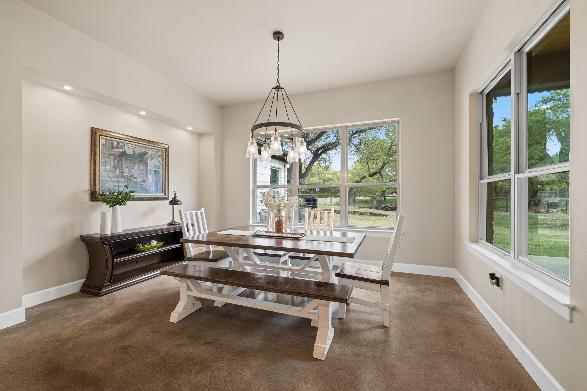 909 Highland Spring Ln, Georgetown, TX 78633