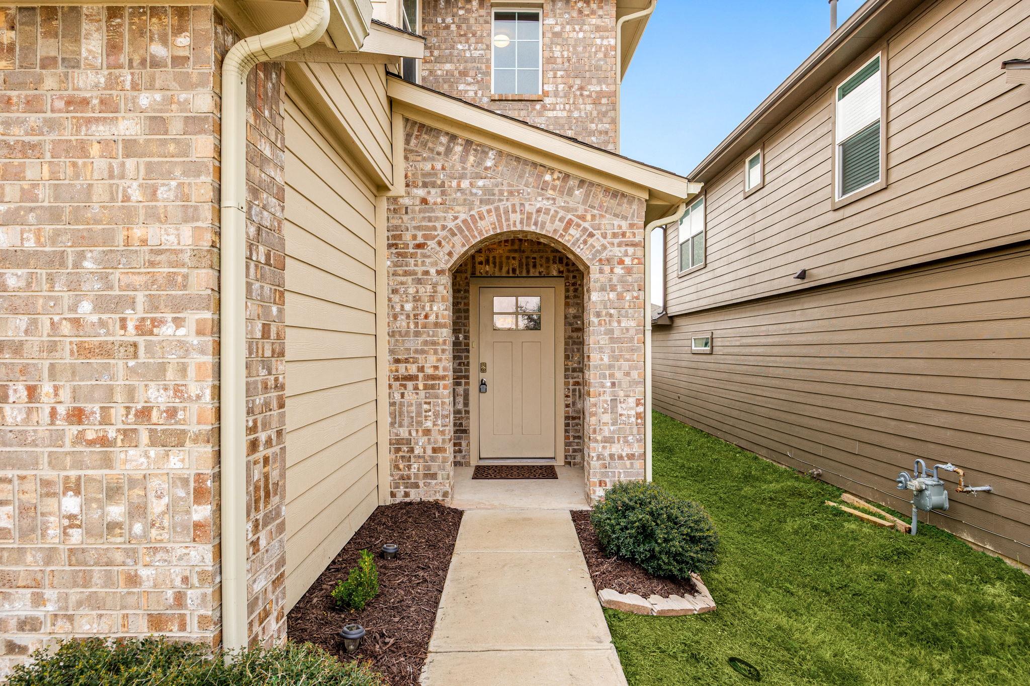 13925 Heywood Dr, Pflugerville, TX 78660