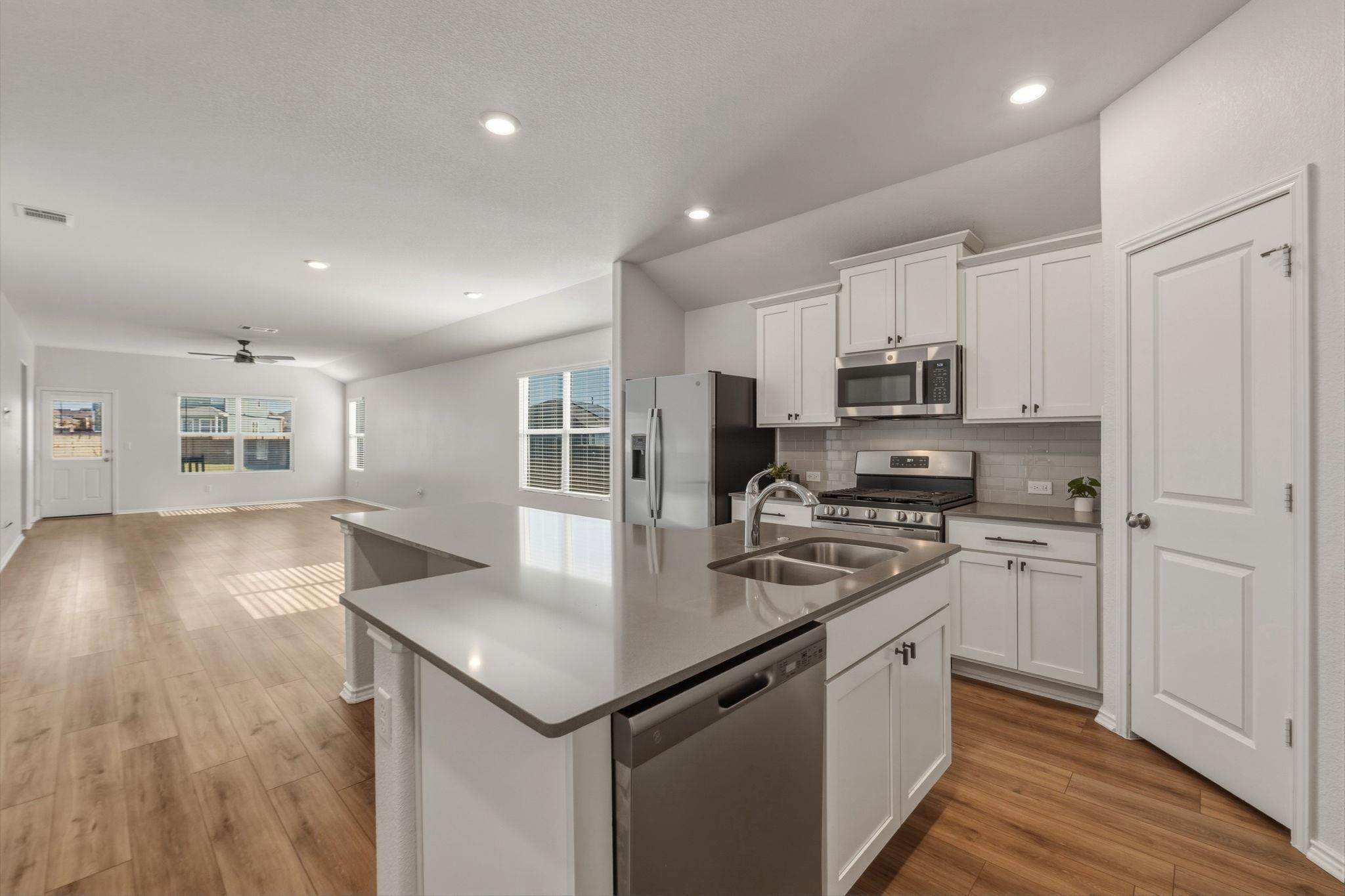 405 Doherty St, Kyle, TX 78640