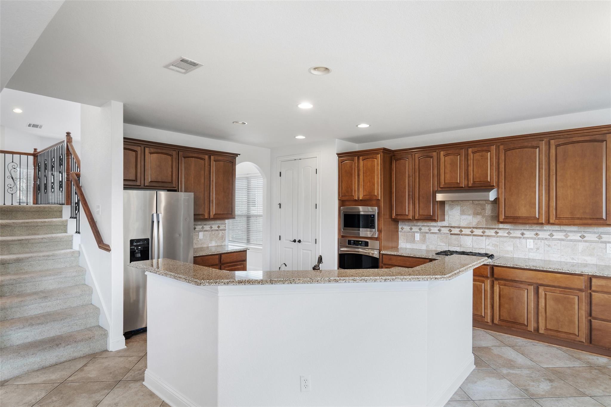 16113 Ozarks Path, Austin, TX 78738