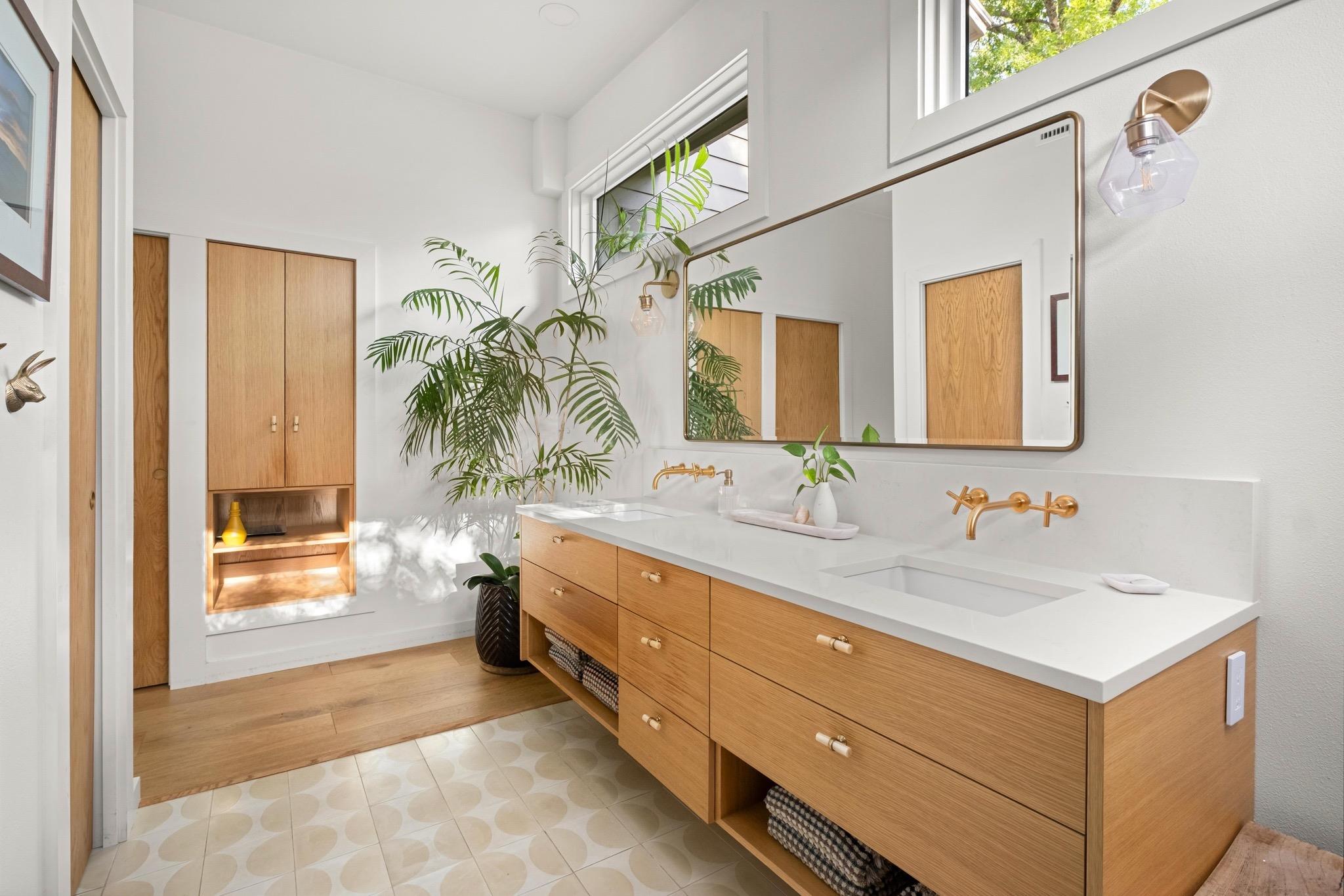 2721 Trail Of The Madrones, Austin, TX 78746